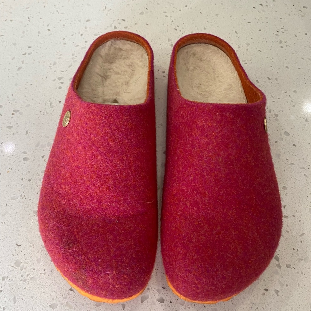 EUC Birkenstock Kaprun Rivet Doubleface Wool Clogs EU37 - Picture 2 of 8